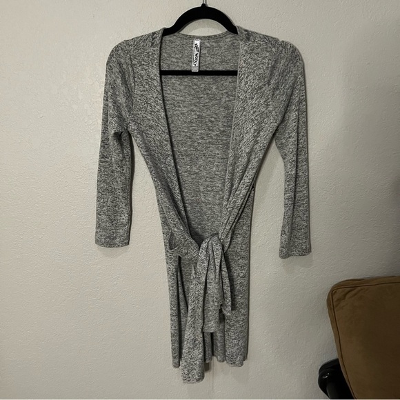 GRAY Southwestern Tex Mex themed cardigan duster sweater can be worn 2 ways, M. - Picture 7 of 15